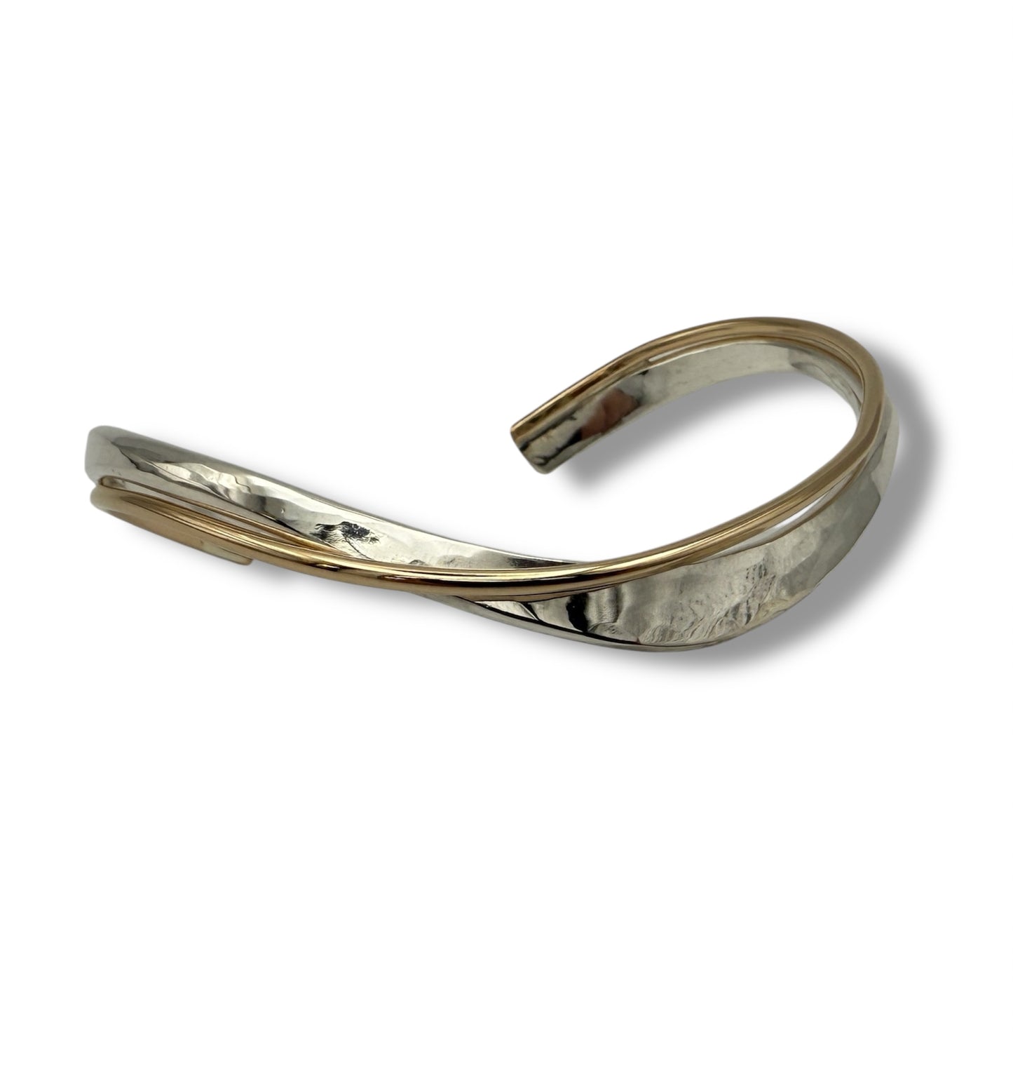 8732 - Entwined Cuff