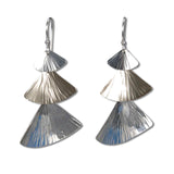 2209 - Danglng Triple Fans