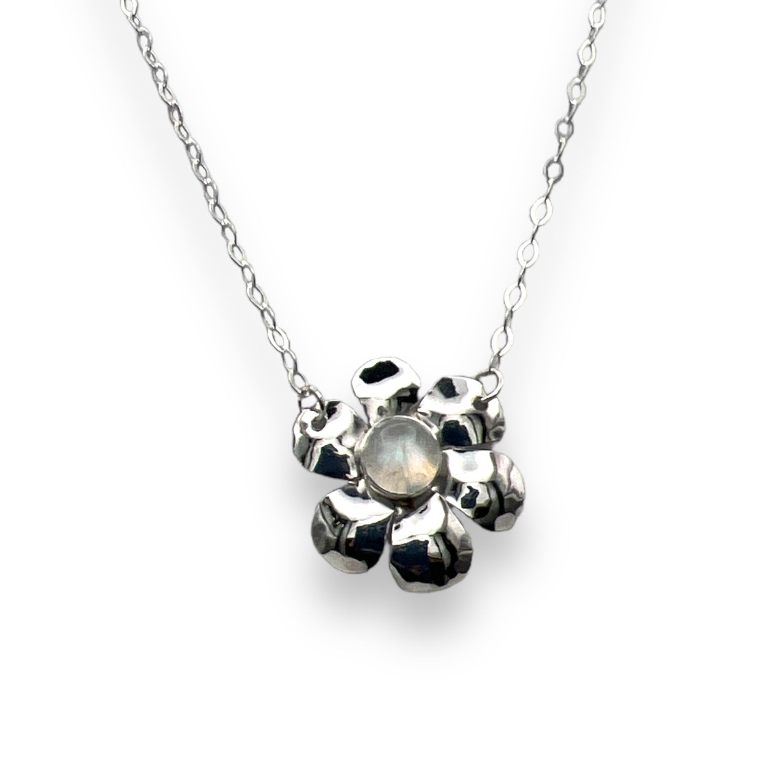 3043 - Flower Power Chain - Peter James