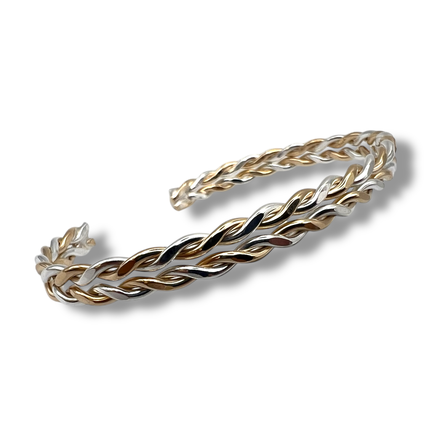 8334 - Double Twist Cuff - Peter James